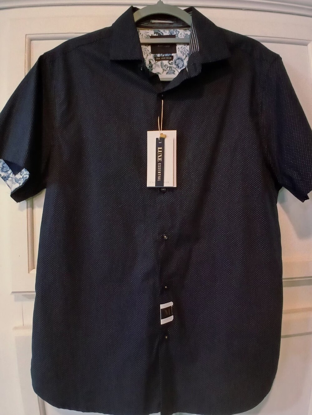 NWT-Cactus Man by Ricky Singh Luxe Essential short sleeve button-down shirt M